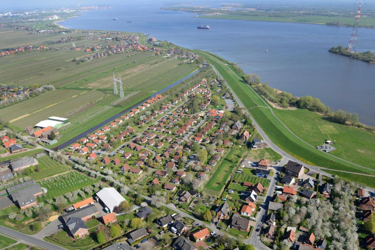 Premium-Ferienhaus Deichblüte im Feriendorf Altes Land Twielenfleth Exterior foto